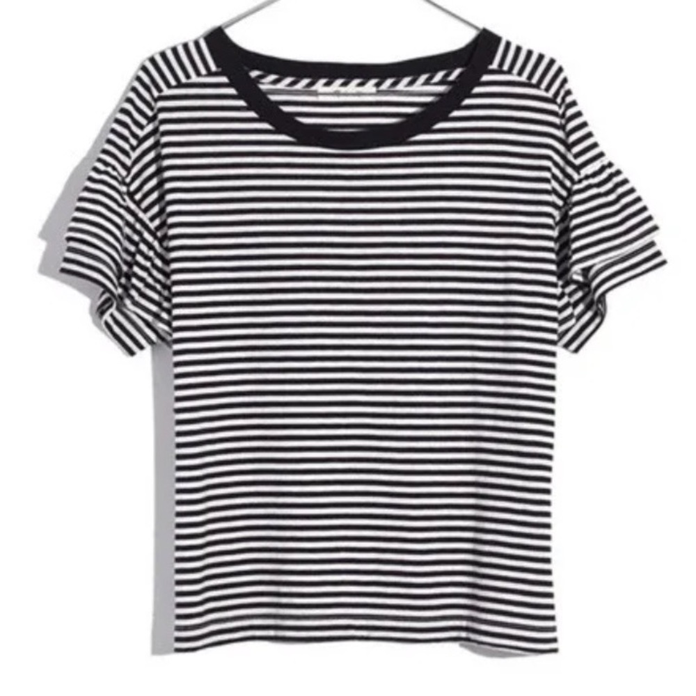 Madewell black and white ruffle sleeve tee shirt